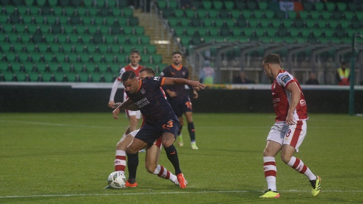 Başakşehir, St. Patrick’s ile berabere kaldı