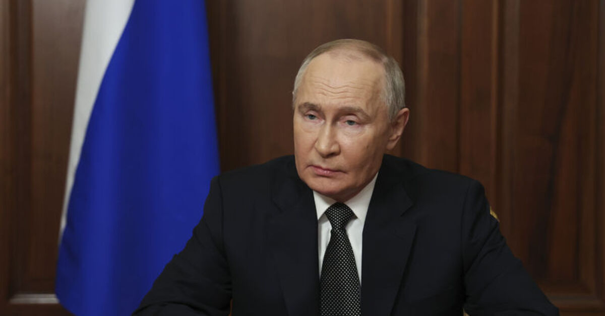 Rusya Devlet Başkanı Putin, geleneksel aile değerlerine karşı propagandayı yasaklayan yasayı imzaladı