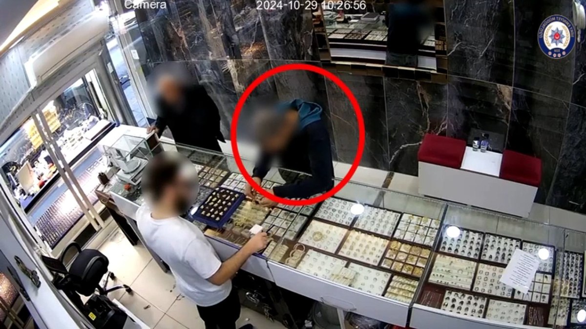 Siirt’te kuyumcu hırsızlığı! 9️0 bin liralık altın kolyeyi çalıp kaçtı