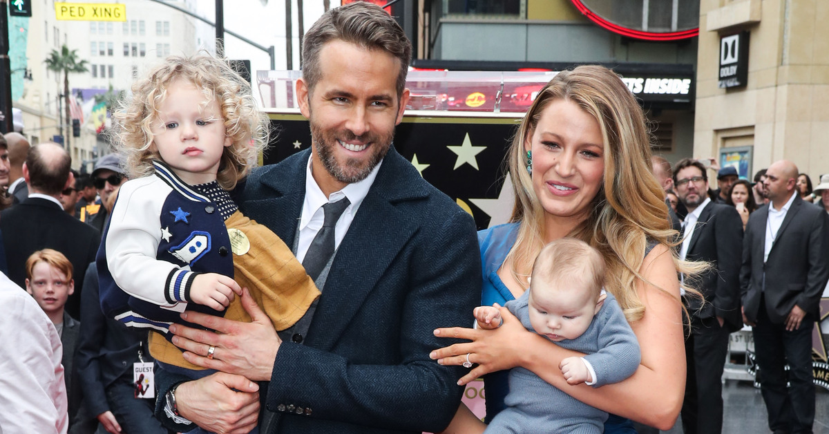 Ryan Reynolds: Çocuklarımıza normal bir hayat vermeye çalışıyoruz